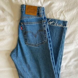 Levi’s wedgie straight leg jean, size 23